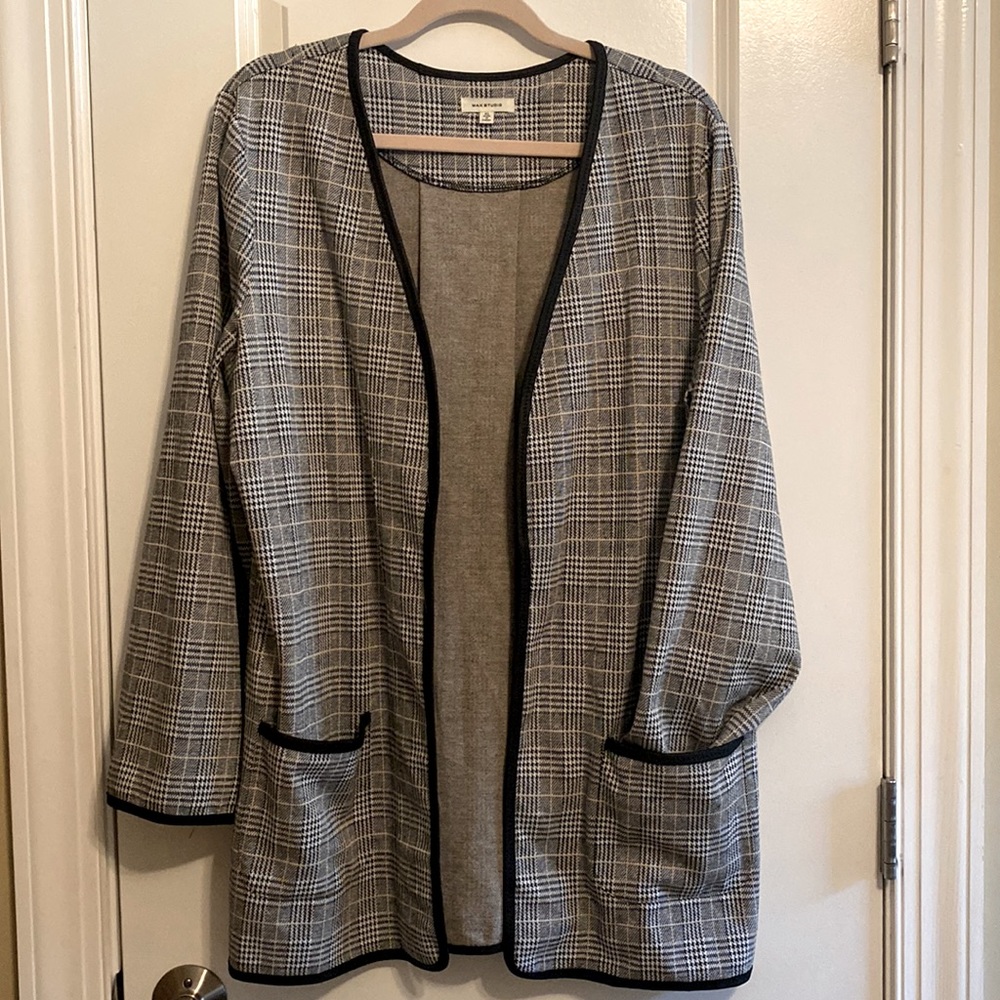 Max Studio plaid and houndstooth XL oversized blazer.